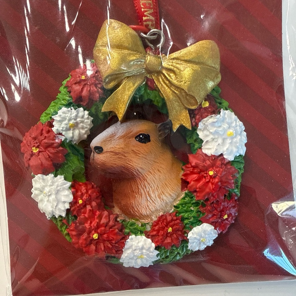 Busch Gardens Christmas Town Pass Member Capybara Wreath Ornament 2025